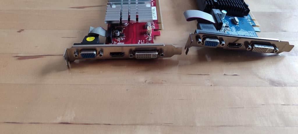Videokaarten, 2 stuks, Computers en Software, Videokaarten, Gebruikt, AMD, HDMI, Ophalen of Verzenden