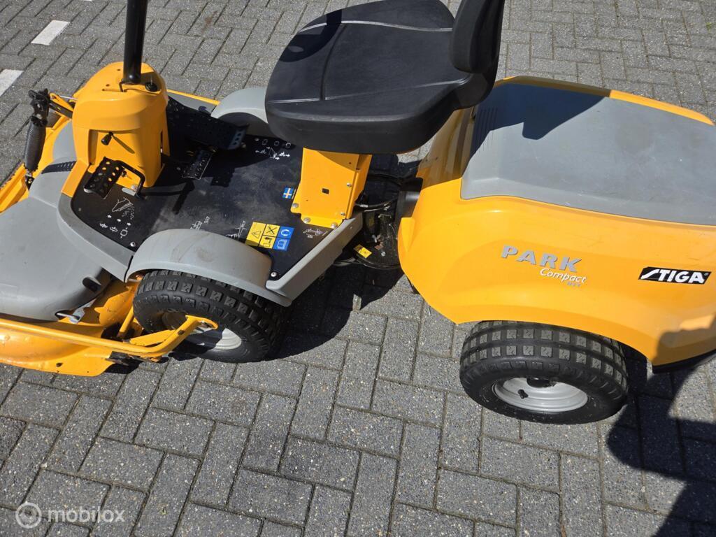 Zitmaaier  frontmaaier  stiga park coppakt mulch, Tuin en Terras, Zitmaaiers, Ophalen, Zo goed als nieuw, Mulchfunctie