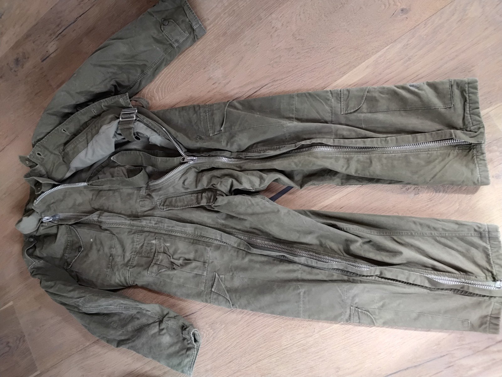 pixi suit, Verzenden, Overige gebieden