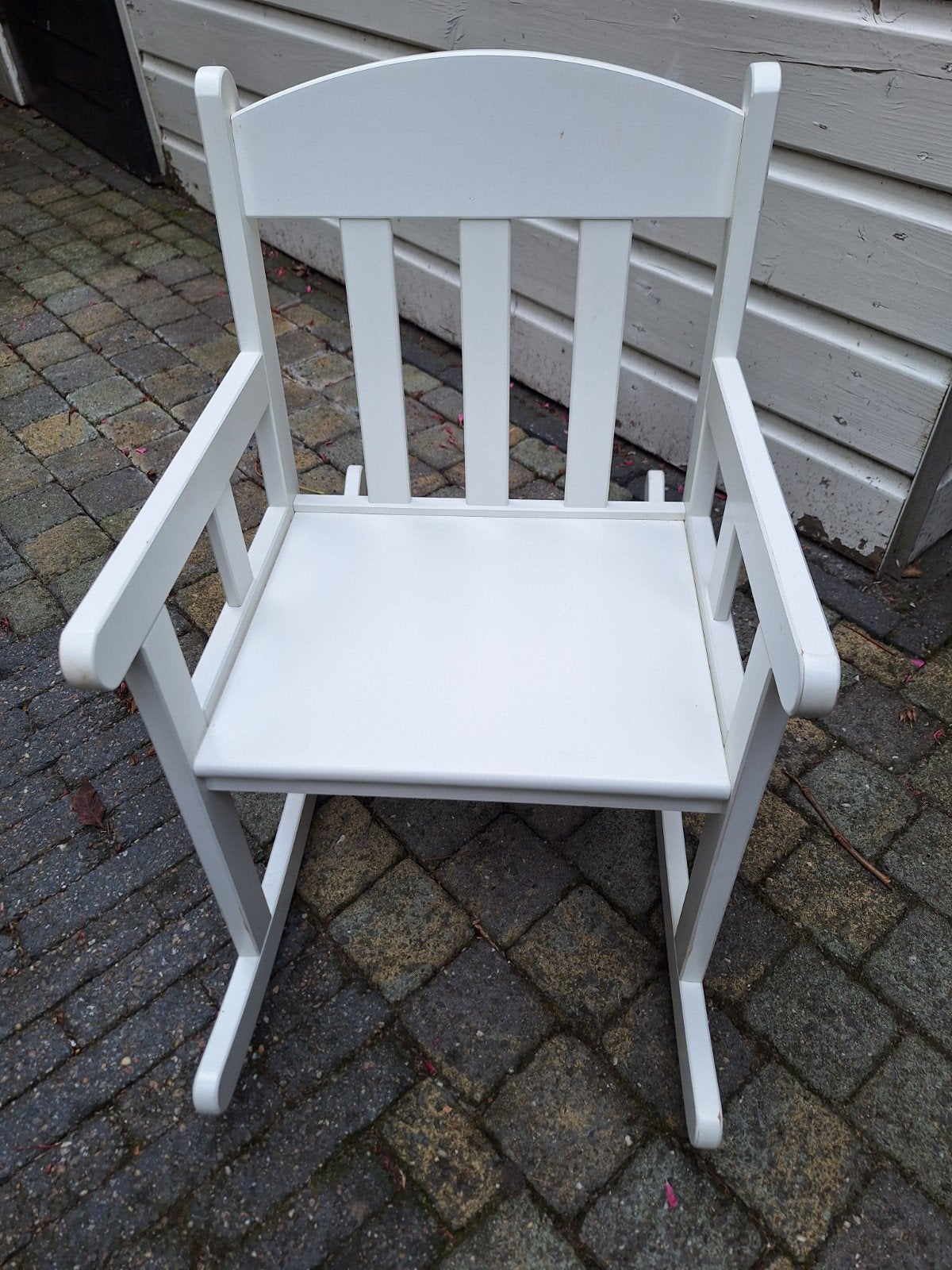 IKEA SUNDVIK witte houten schommelstoel voor kinderen, Kinderen en Baby's, Ophalen, Zo goed als nieuw, Stoel