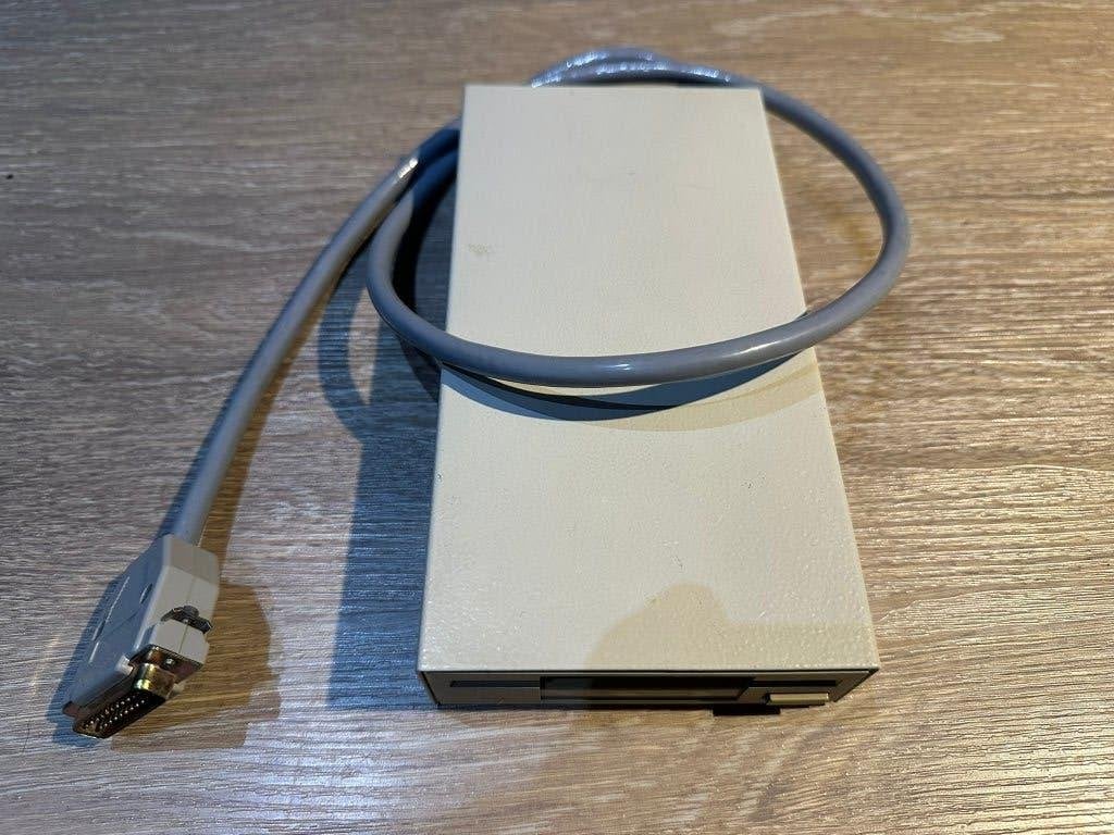 Amiga Externe 3,5inch diskdrive, Ophalen of Verzenden, Commodore Amiga