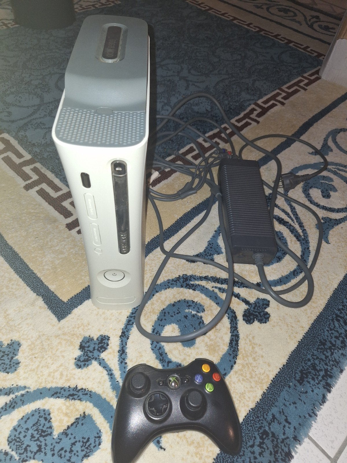Xbox 360 60gb Pro/Premium met controller en kabels, Spelcomputers en Games, Spelcomputers | Xbox 360, Gebruikt, 360 Pro of Premium