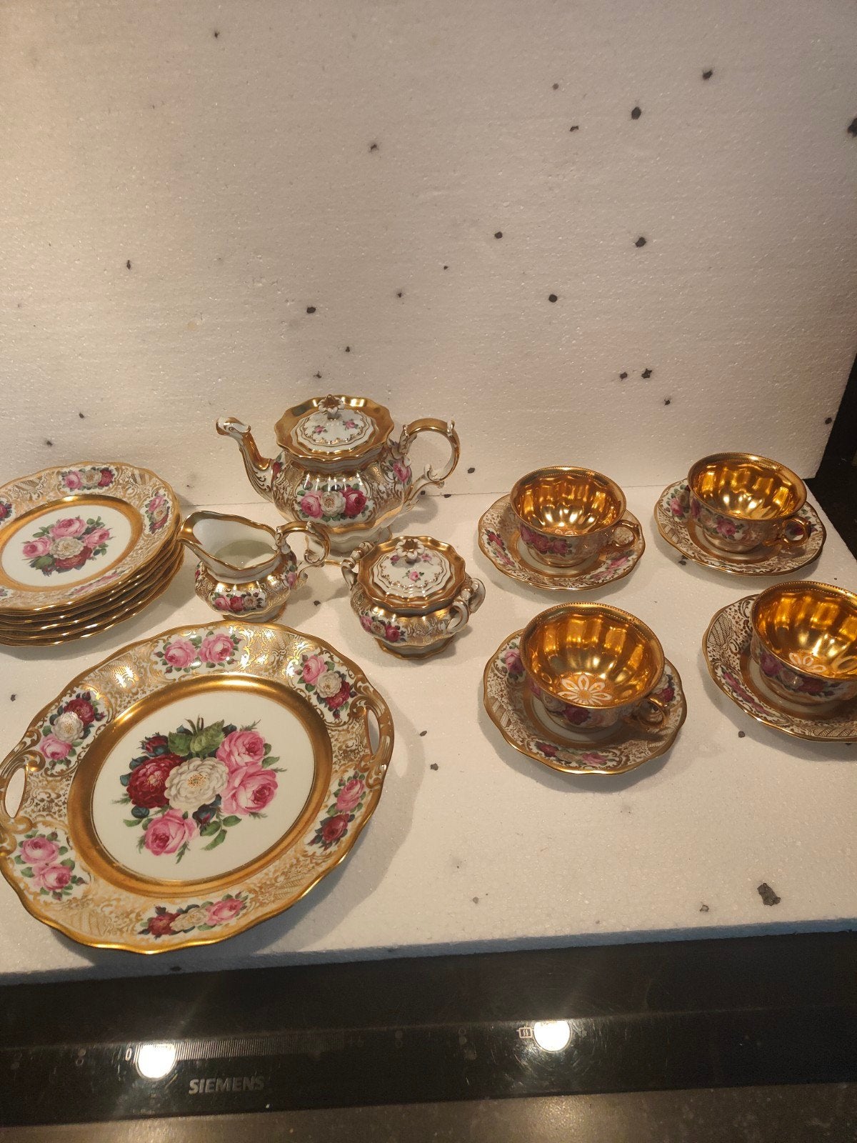 Prachtige Antieke Furstenberg Porseleinen Theeset met Rozen, Ophalen