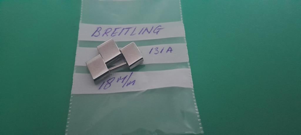 Breitling Professional schakel 18 mm 2x, Breitling,  Switserland, Zo goed als nieuw, Info@breitling.com, Breitling