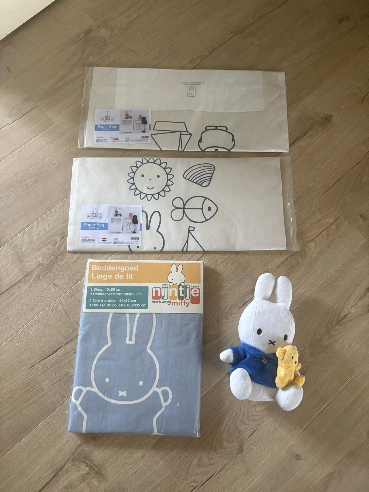 Nijntje beddengoed, knuffel en opbergzakken, Ledikant, Beddengoedset, Nieuw, Ophalen of Verzenden