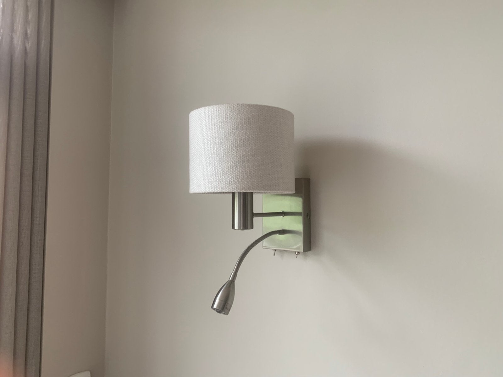 Moderne wandlamp met leeslampje - wit/zilver, Overige merken, Metaal, Wit, E27 (groot)