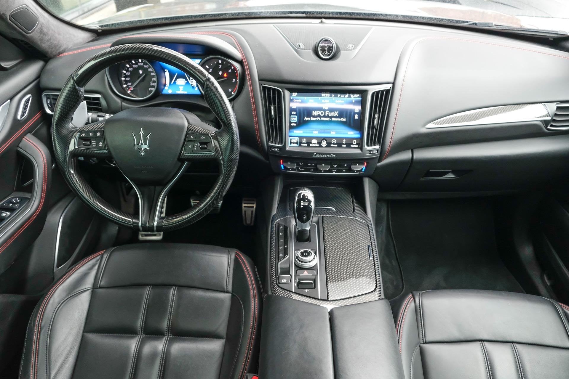 Maserati Levante Gransport 3.0 V6 D 275pk Panoramadak Schaal, Auto's, Gebruikt, Euro 6, Bedrijf, Vierwielaandrijving