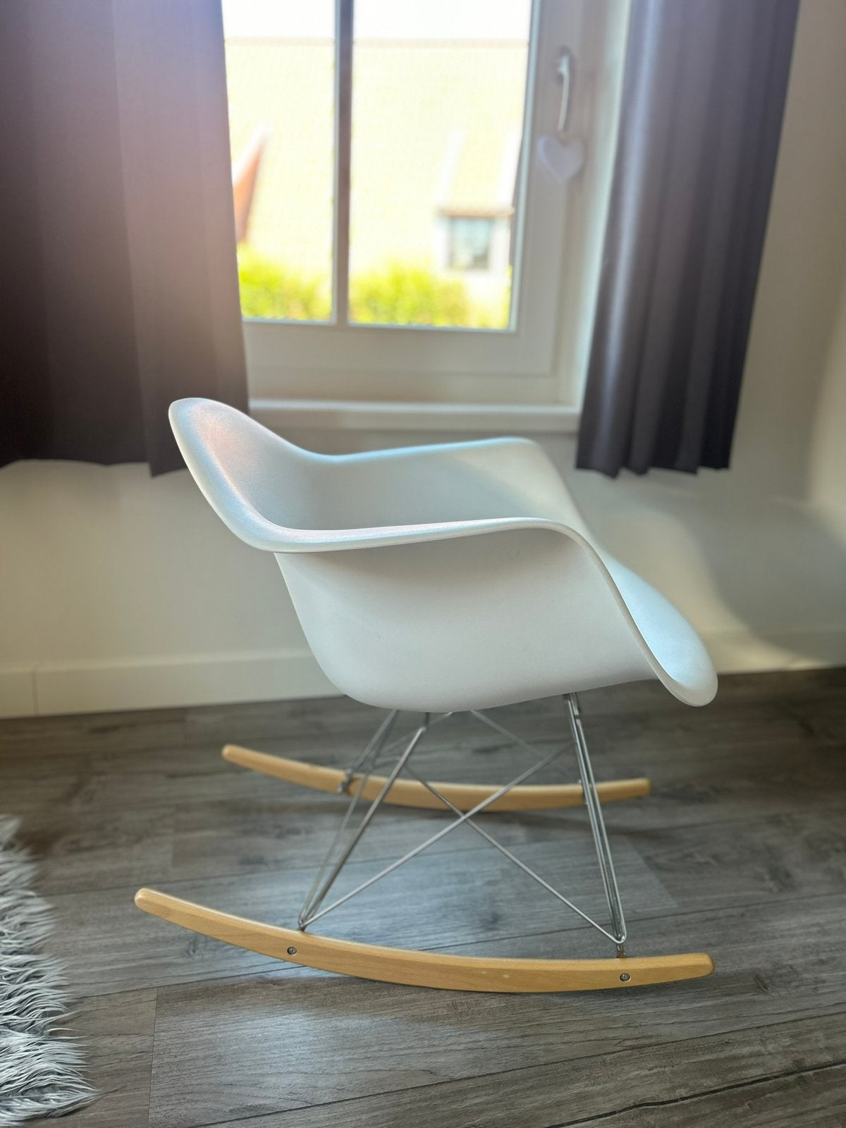 Schommelstoel, Huis en Inrichting, Stoelen, Ophalen, Zo goed als nieuw, Wit, Eén