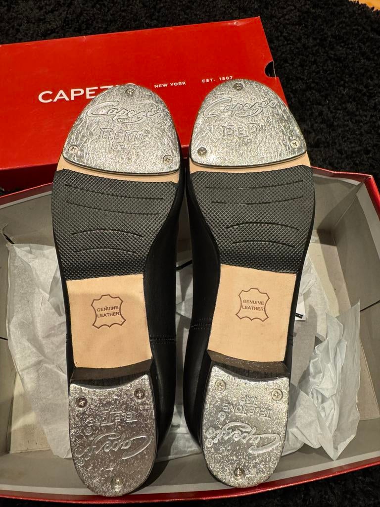 Capezio tap schoenen, Ophalen of Verzenden, Zo goed als nieuw, Schoenen