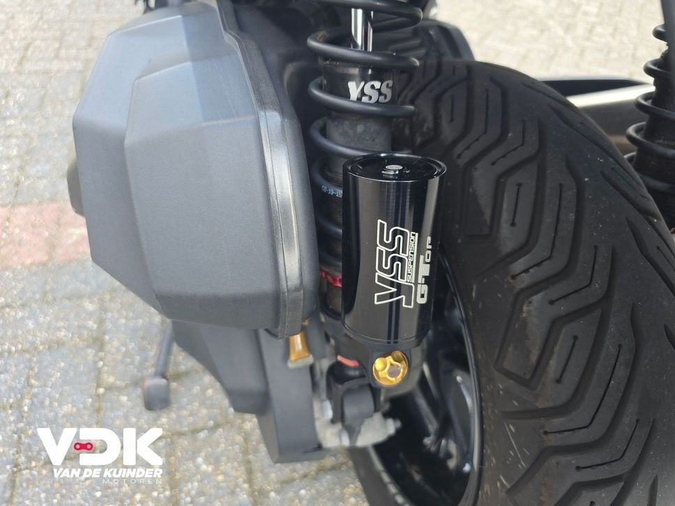 BMW C 400 X (bj 2022), Motoren, Scooter, Bedrijf, Onbekend, Onbekend