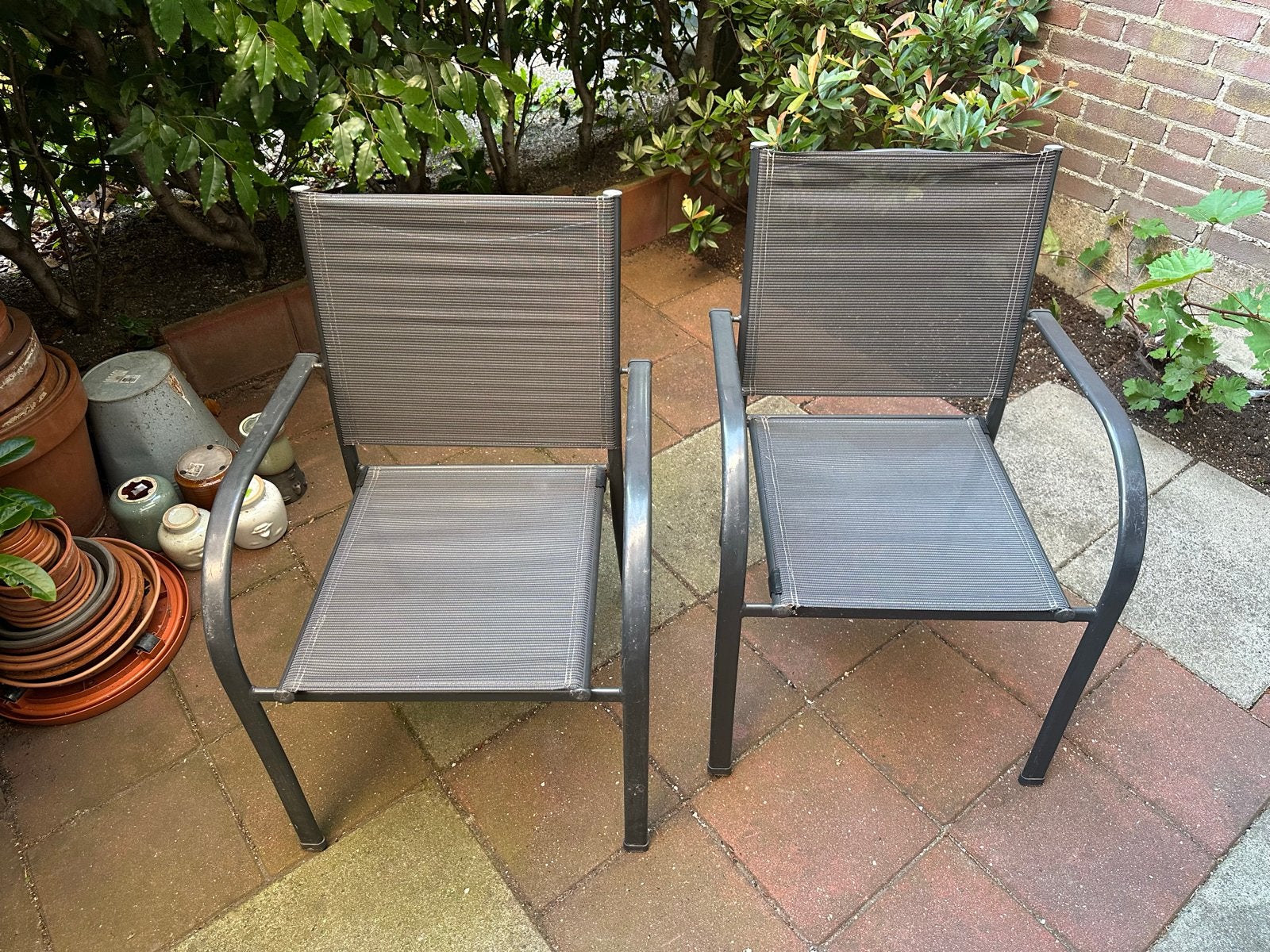 Twee comfortabele tuinstoelen - grijs textileen en metaal, Tuin en Terras, Ophalen, Gebruikt, Metaal