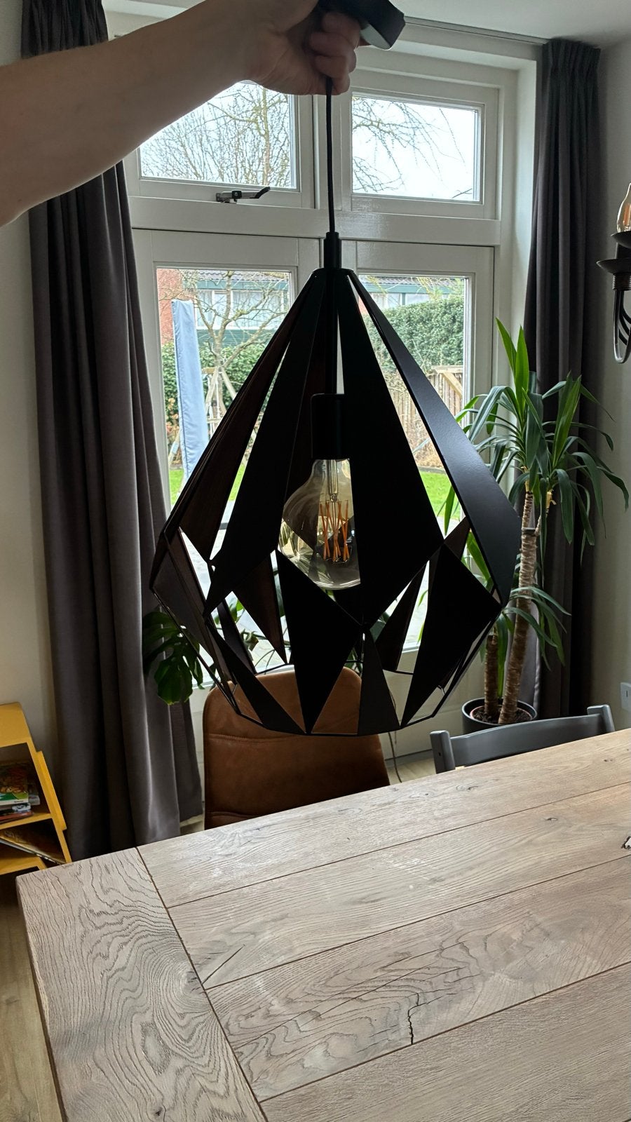 Moderne Zwarte Hanglamp, Huis en Inrichting, Lampen | Hanglampen, Ophalen, Zo goed als nieuw, Metaal, E27 (groot)