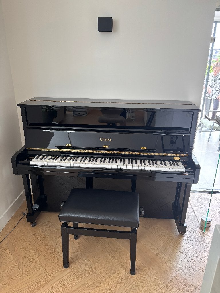 Essex EUP-116E piano, designed by Steinway & Sons, zwart, Muziek en Instrumenten, Piano's, Ophalen, Zwart, Zo goed als nieuw, Piano