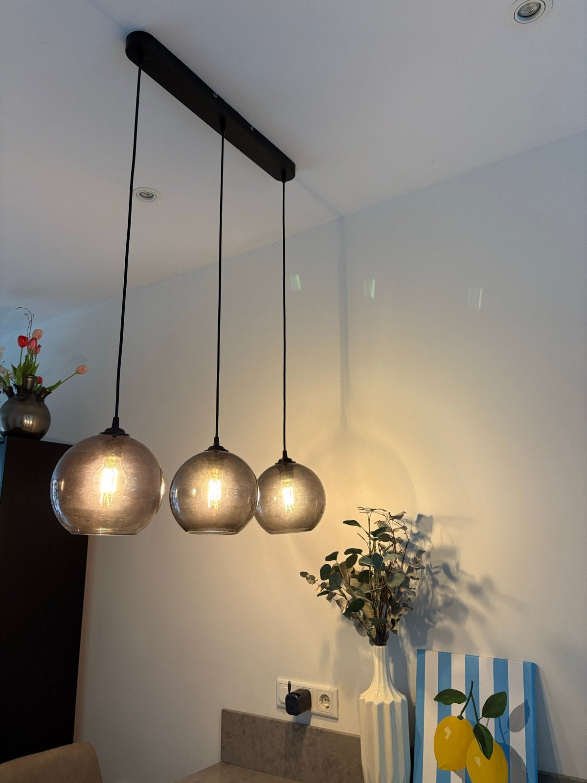 Moderne hanglamp met 3 glazen bollen - Met rookglas, Huis en Inrichting, Modern, E27 (groot), Ophalen of Verzenden, Glas