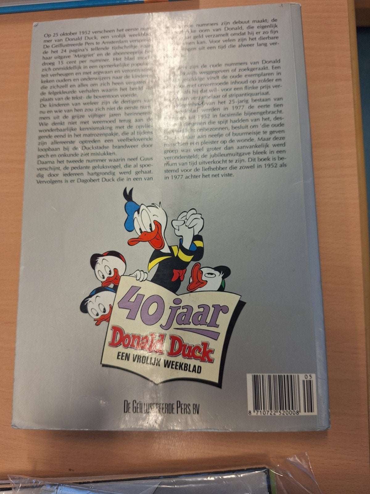 Donald Duck 1952 herdruk - Slechte staat vooral eerste helft, Eén stripboek, Ophalen of Verzenden, Gelezen