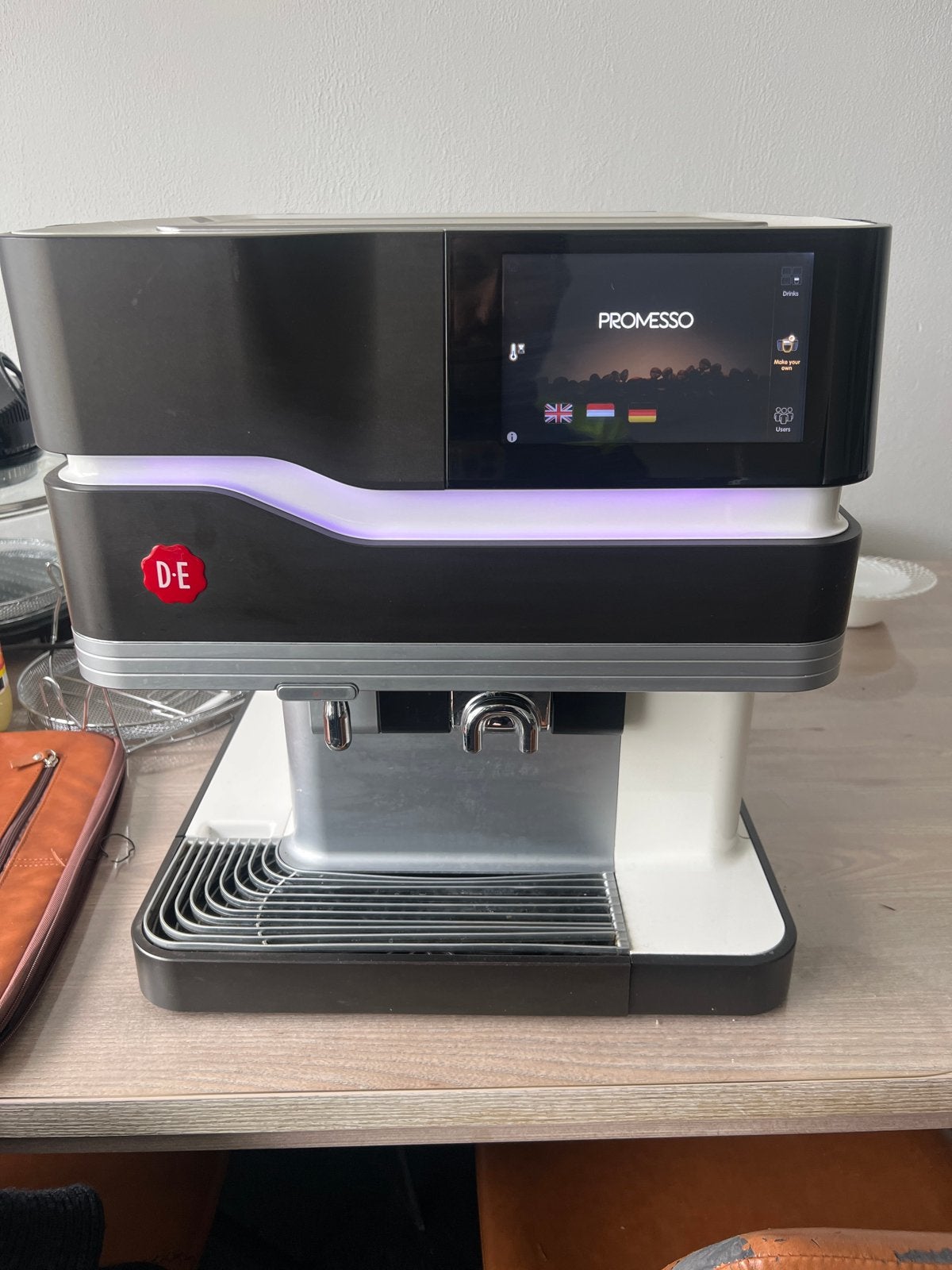 Douwe Egberts Promesso Koffiemachine - Zo goed als nieuw, Ophalen, Afneembaar waterreservoir, 10 kopjes of meer, Koffiemachine