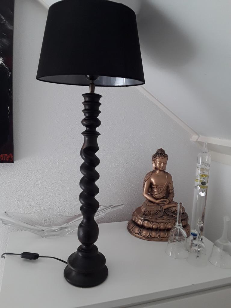 2 Engelse lampen, Ophalen of Verzenden, Hout, 50 tot 75 cm