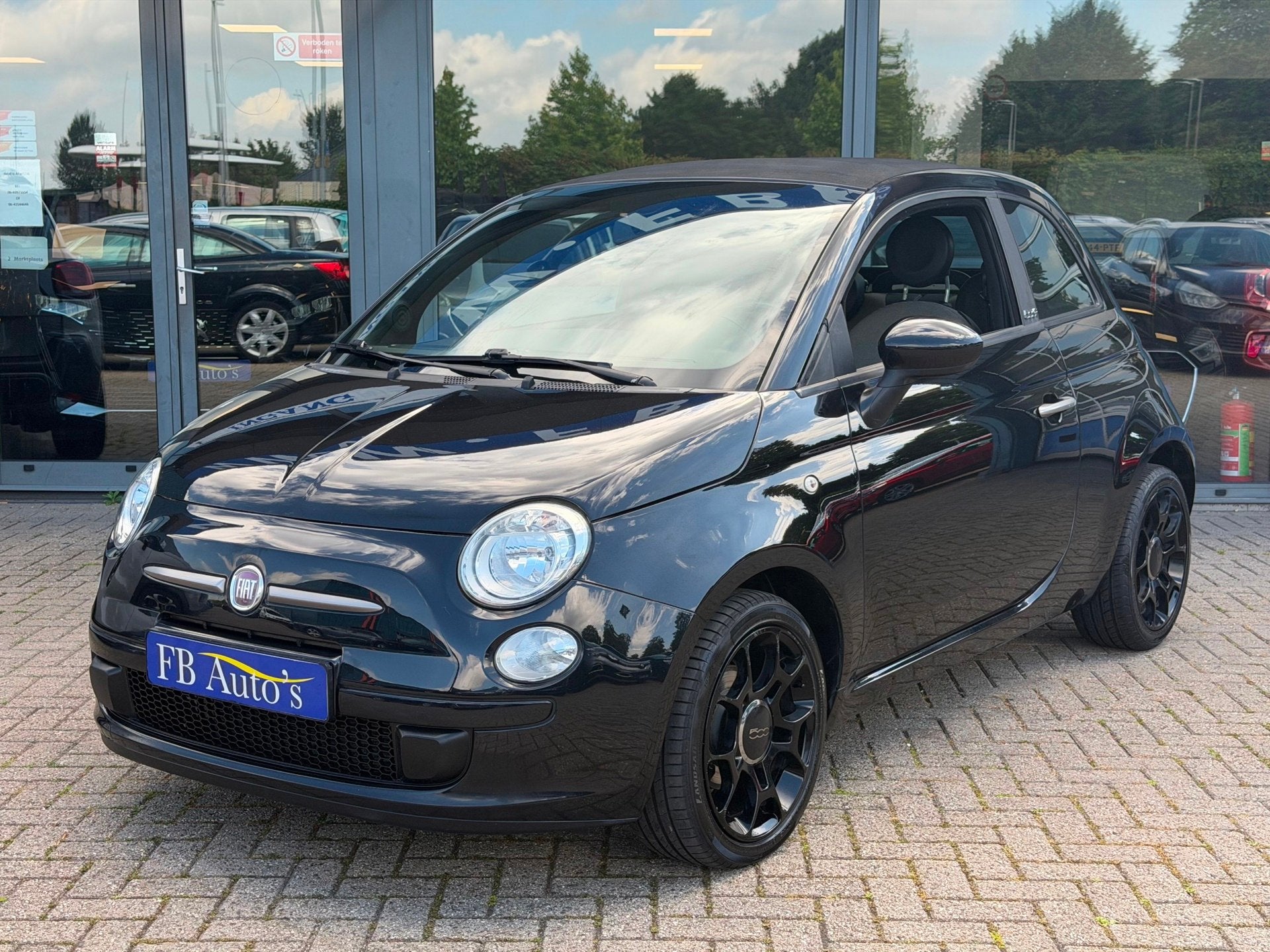 Fiat 500 C 0.9 TwinAir by Gucci Airco Lmv, Auto's, Fiat, Euro 5, 86 pk, Gebruikt, 31 €/maand