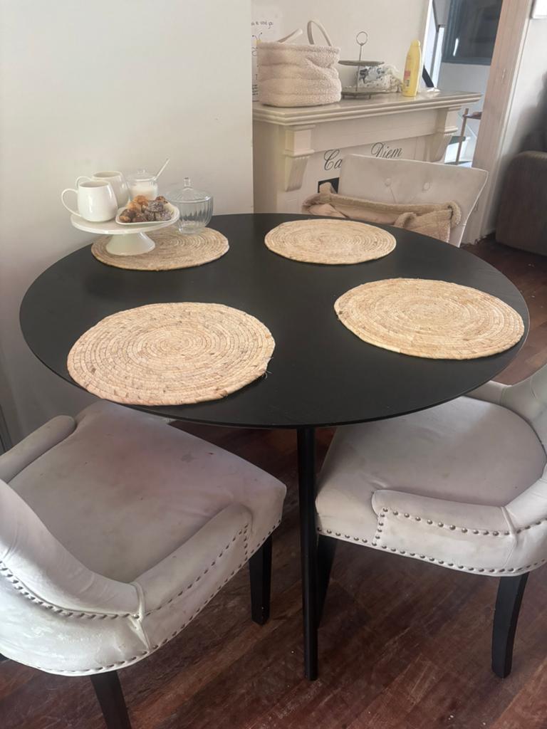 Ronde zwarte eettafel, Antiek en Kunst, Ophalen