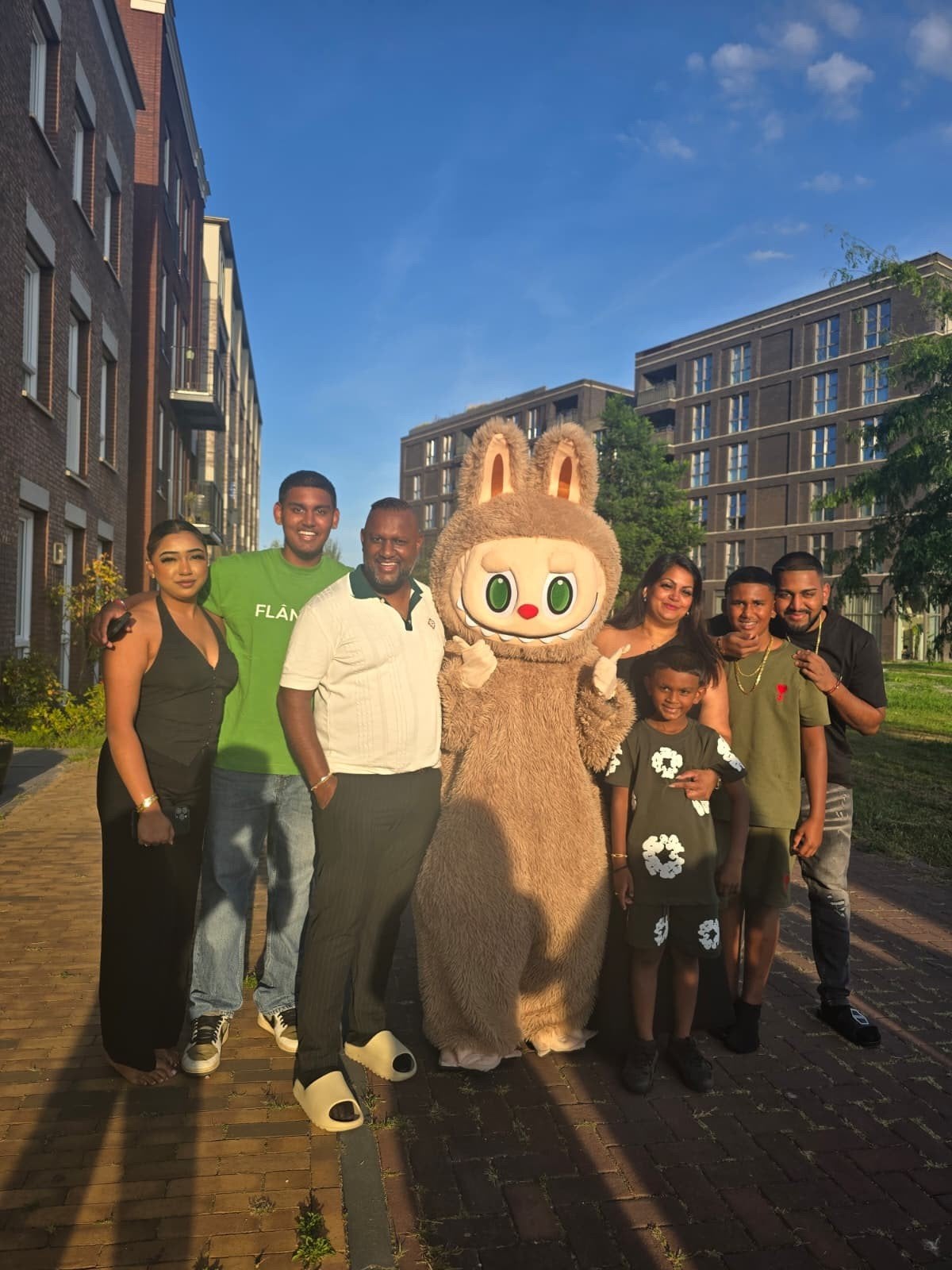 Labubu te huur, Tickets en Kaartjes