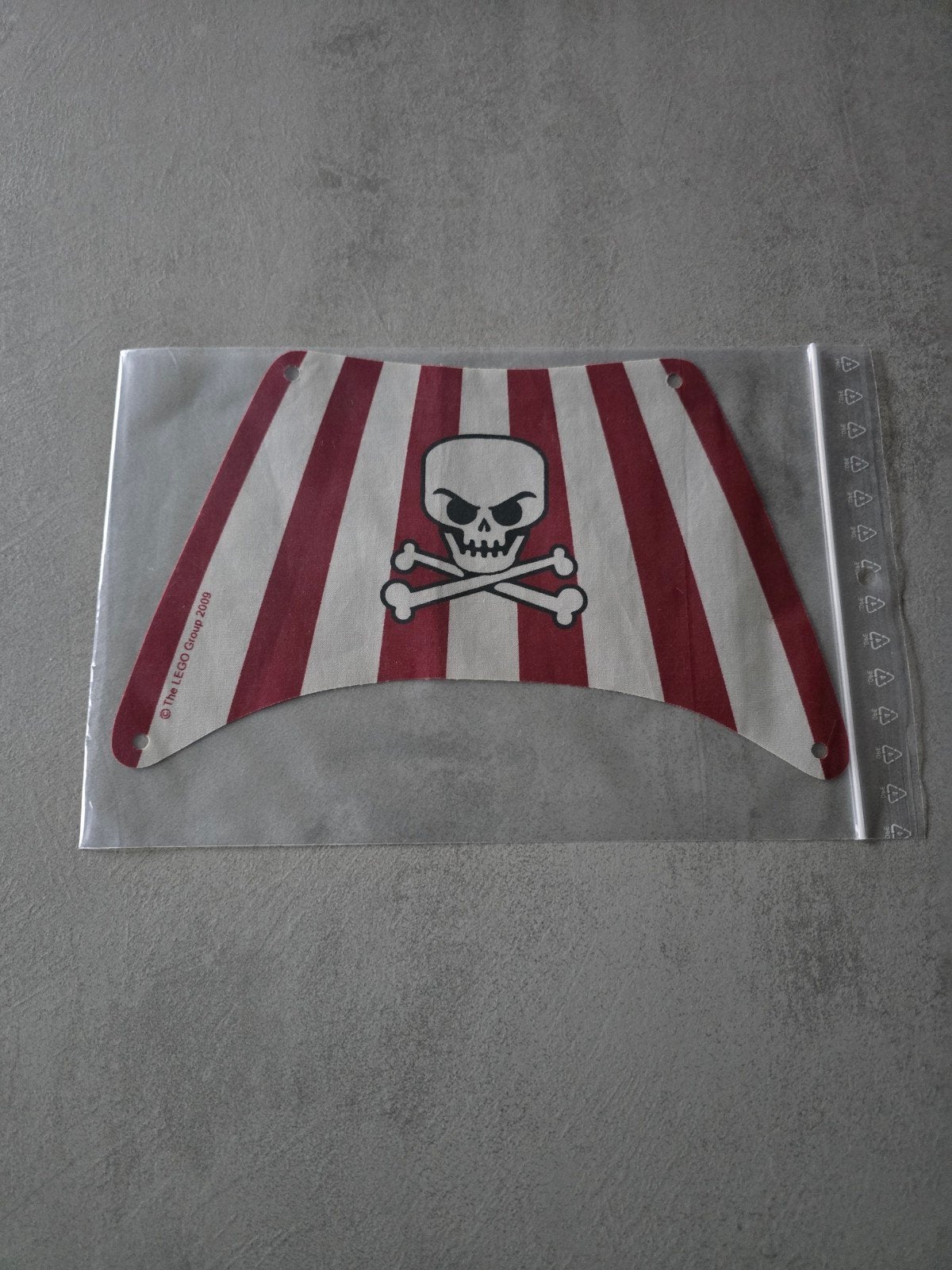 Lego Pirates zeil met Doodshoofd. 7075, Lego, Accessoire, Zo goed als nieuw, Ongeopend/sealed