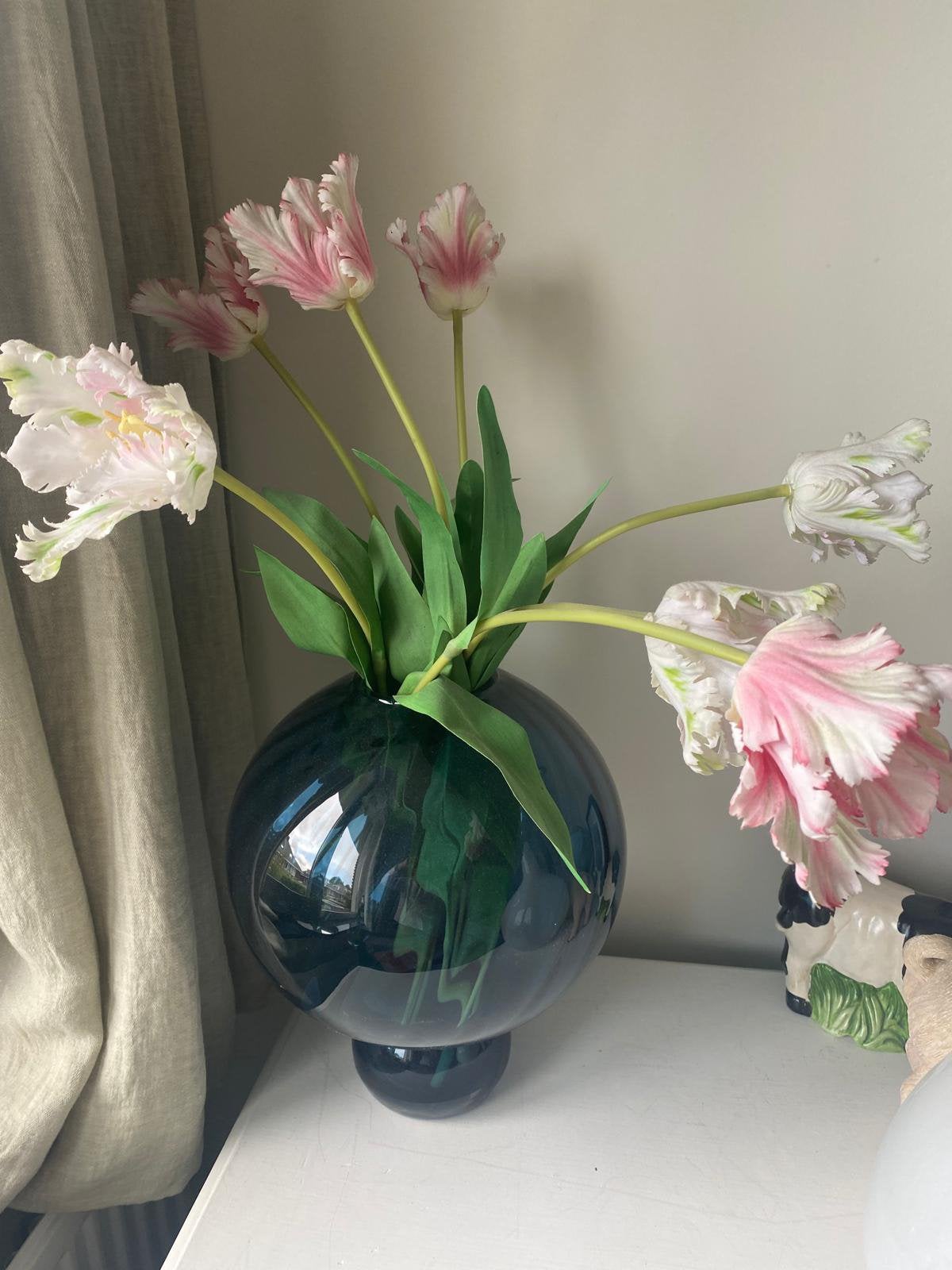 Silkka tulpen met vaas, Ophalen of Verzenden, Zo goed als nieuw