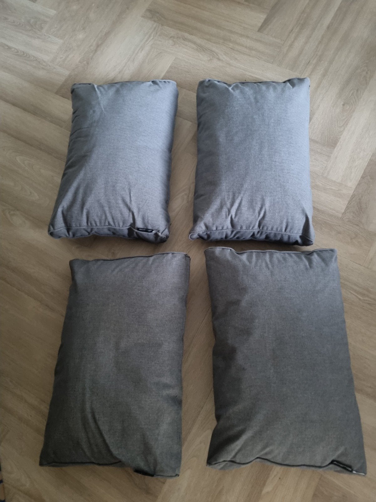 4x lounge tuinkussens Madison, Ophalen, Zo goed als nieuw