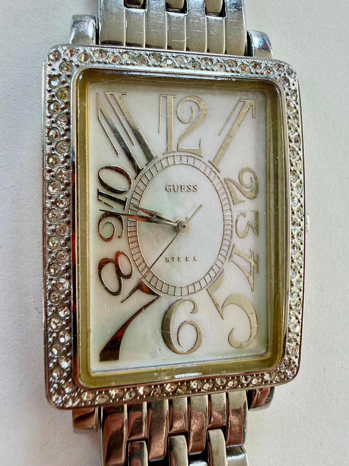 Vintage Y2K  Guess horloge – Werkend & Nieuwe Batterij, Overige merken, Staal, Staal, Polshorloge