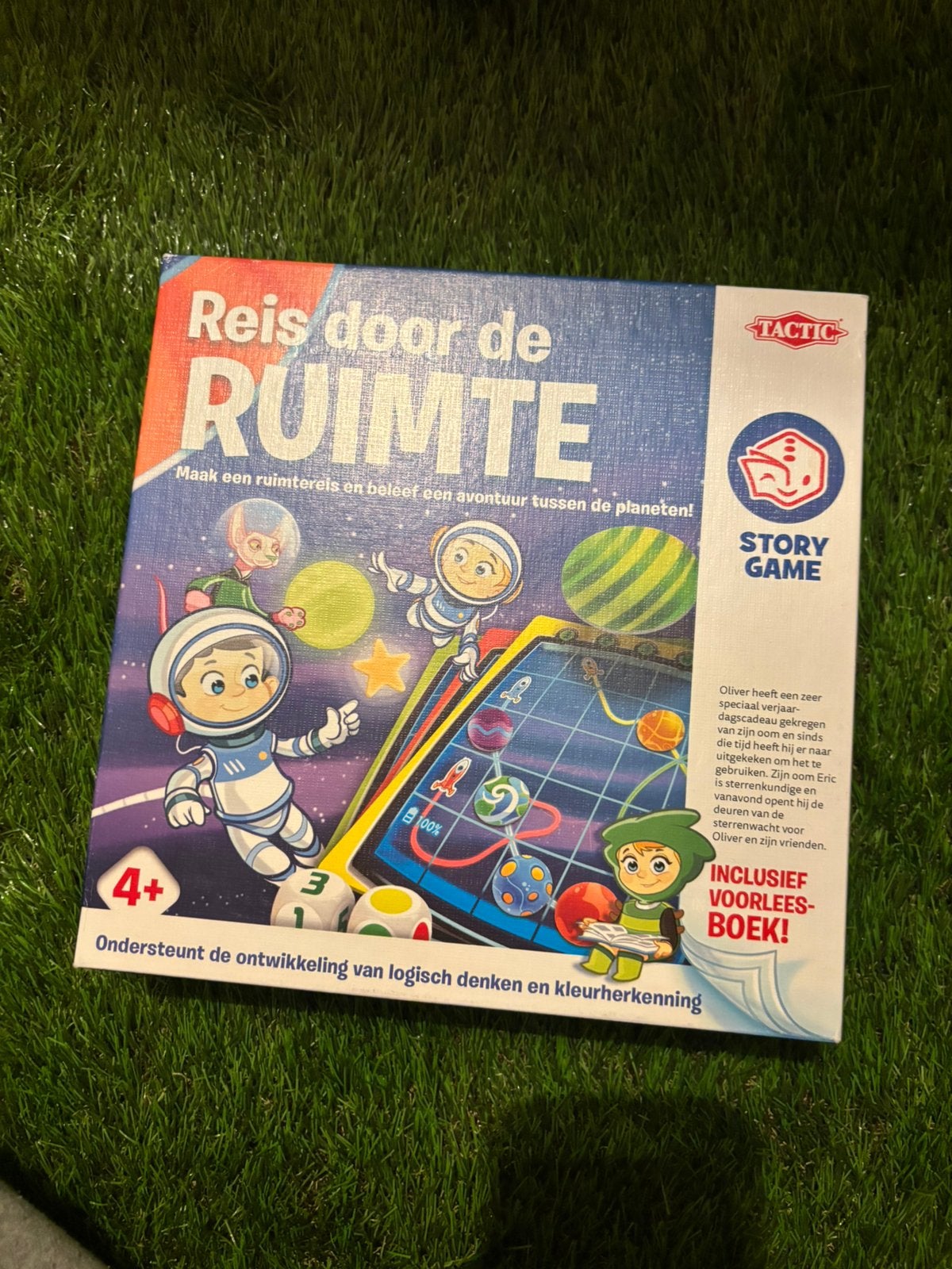 Reis door de ruimte, Ophalen of Verzenden, Zo goed als nieuw