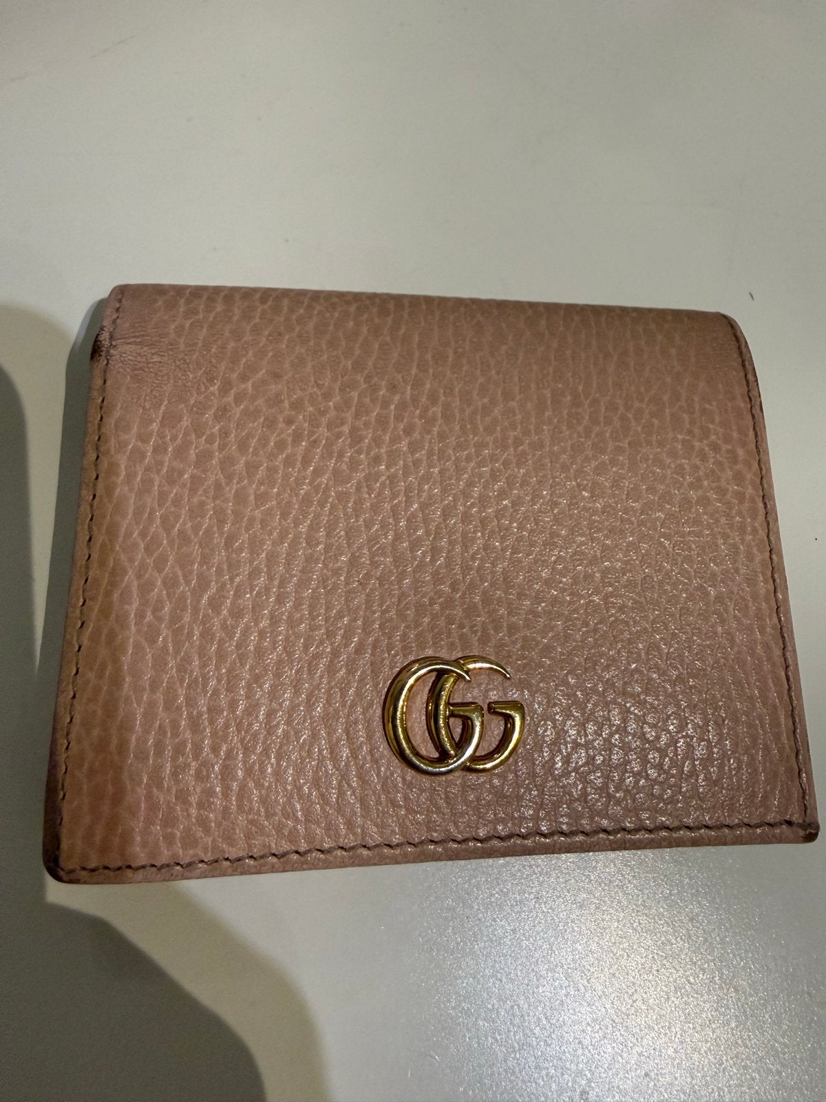 Gucci Marmont portemonnee roze leer, Sieraden, Tassen en Uiterlijk, Overige merken, Gebruikt, Verzenden, Roze