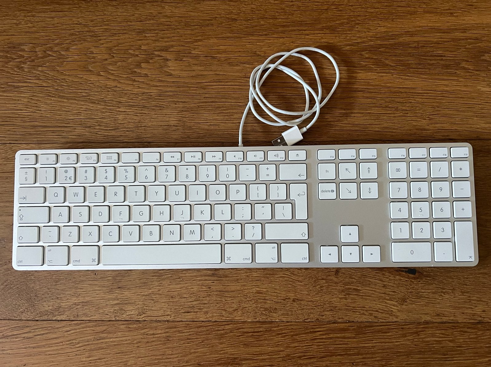 Apple Numeriek Toetsenbord - Bedraad incl. 2 x usb, Computers en Software, Toetsenborden, Gebruikt, Numeriek, Ophalen of Verzenden