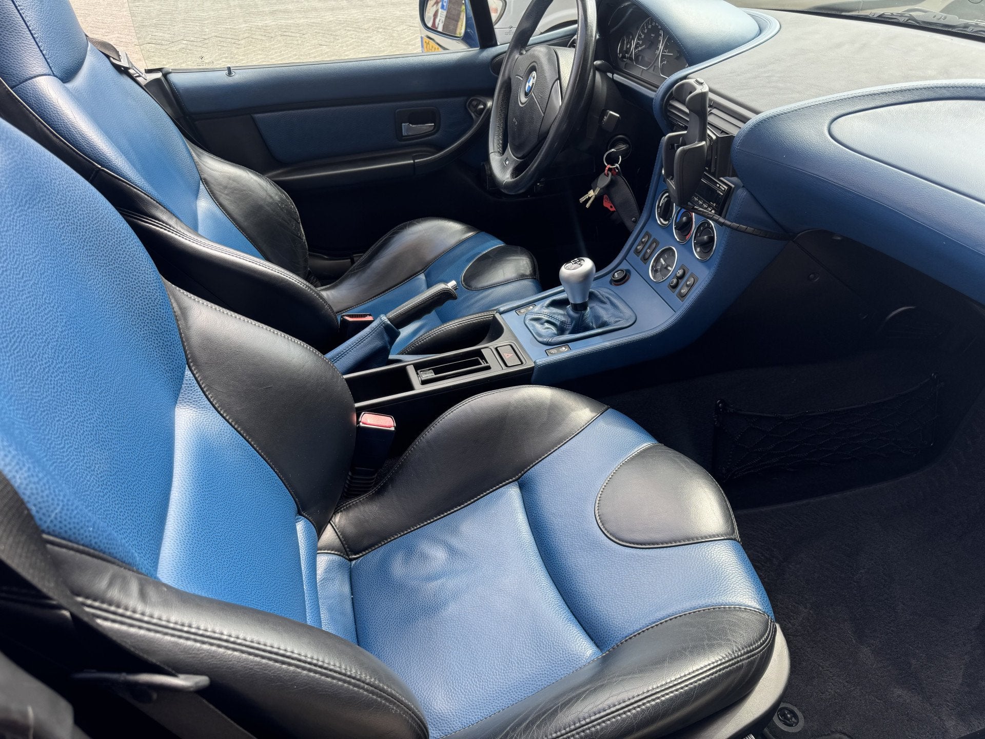 Foto 10 van BMW Z3 Roadster 1.8 S 1 EIGENAAR/ NL AUTO (bj 2000)