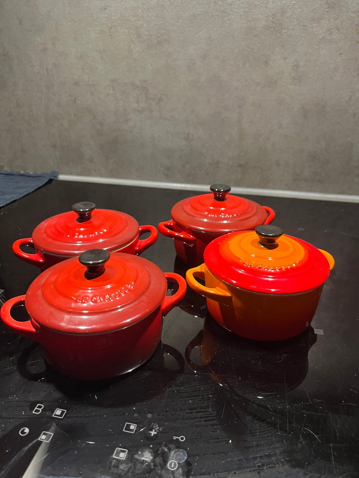 La Creuset mini braadpannen set van vier, Ophalen, Zo goed als nieuw