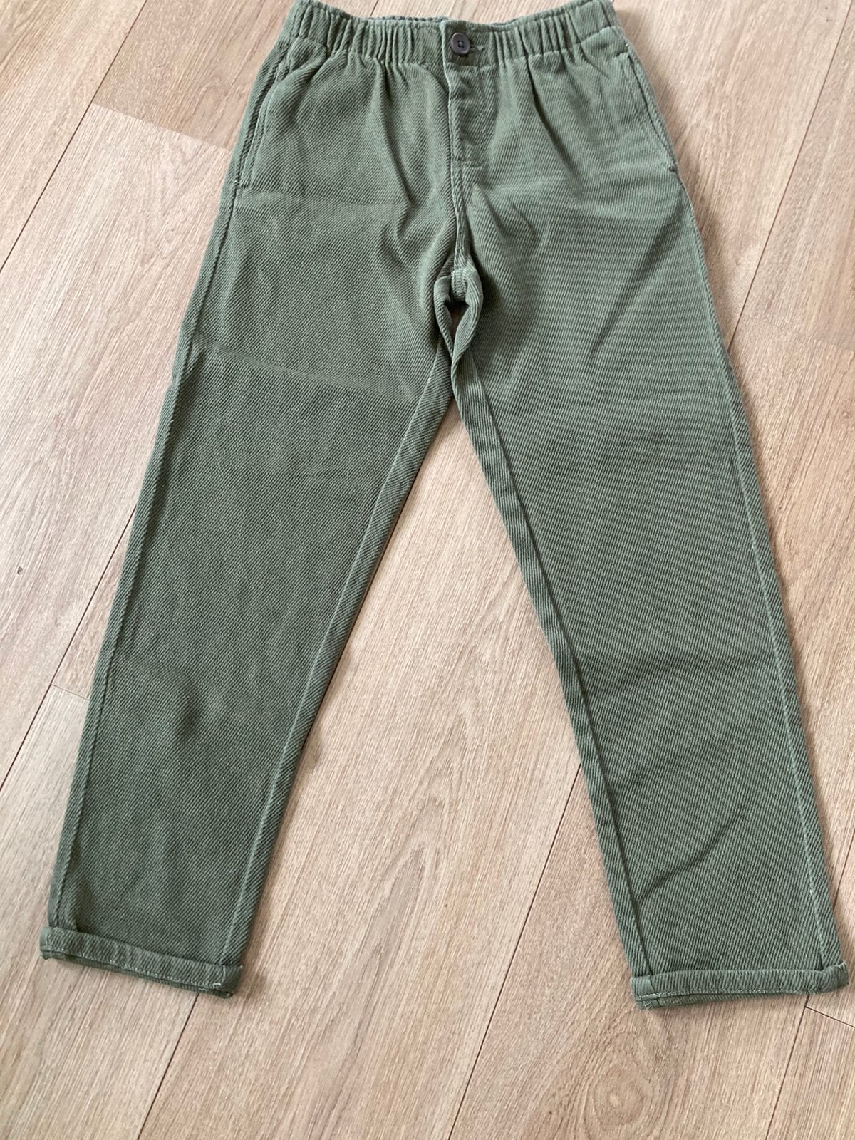 Donker groene ‘rib’ broek maat 140, Ophalen of Verzenden, Gebruikt, Meisje, Broek