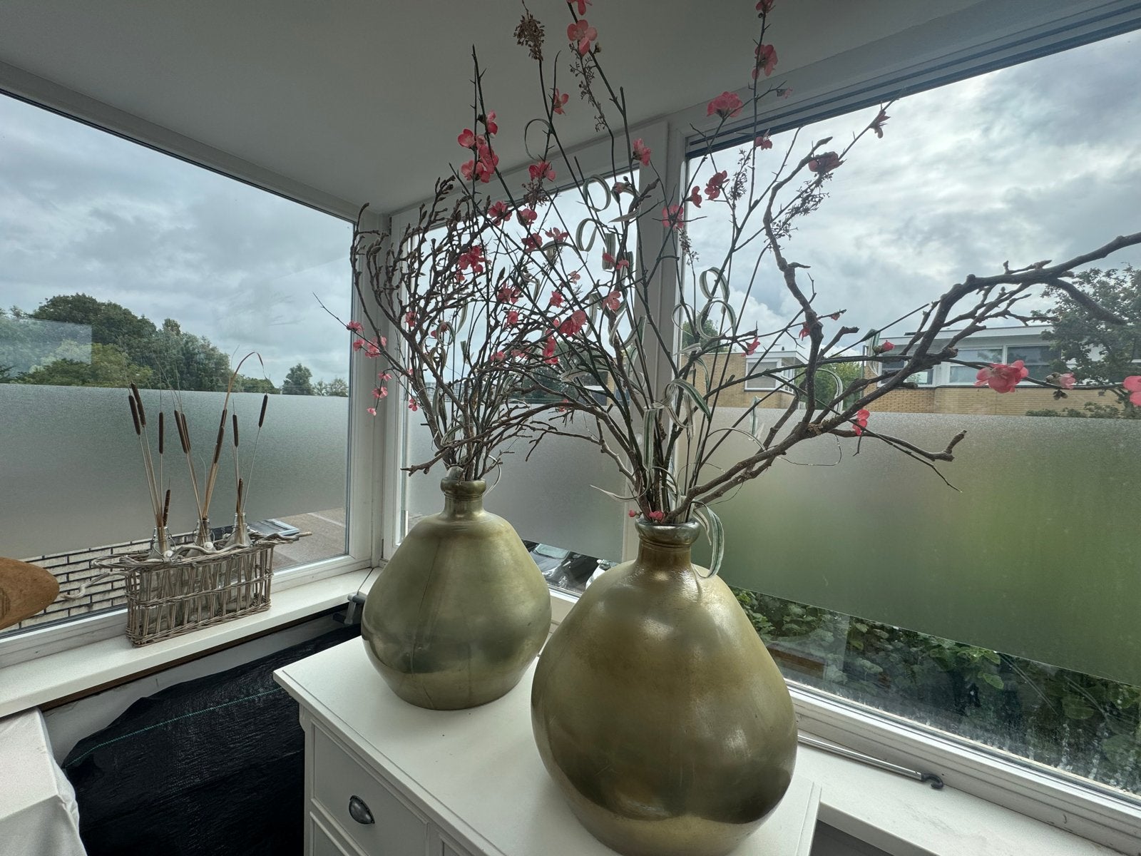 Grote matte gouden vazen van Tuincentrum Osdorp, Ophalen, Gebruikt, Matte afwerking, Goud