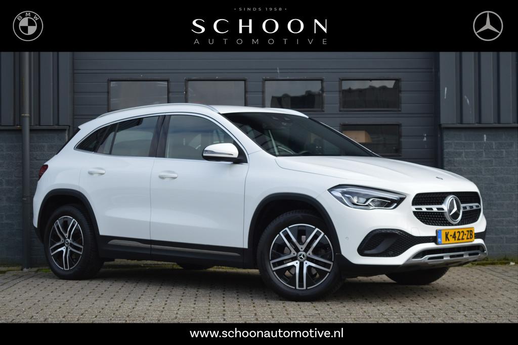 Mercedes-Benz GLA 200 Business Solution Luxury | CAMERA | TR, Auto's, Mercedes-Benz, 4 cilinders, Met garantie (alle), Wit, 165 pk