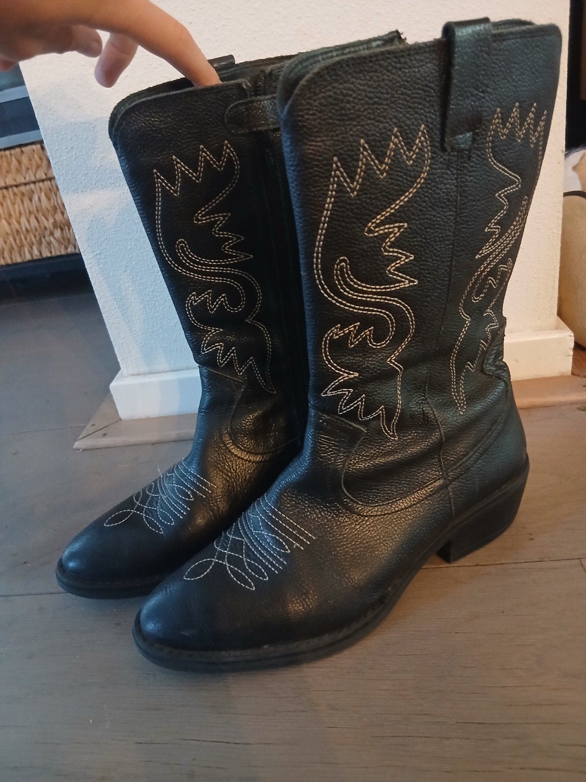 leren cowboy laarsjes maat 37, Kleding | Dames, Hoge laarzen, Zwart, Nieuw, Ophalen of Verzenden