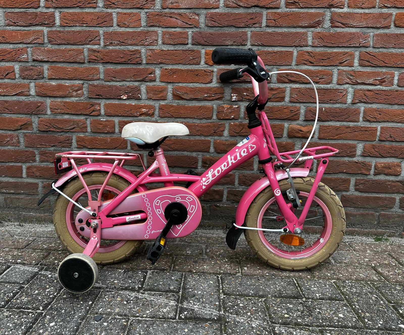 Loekie Prinses meisjesfiets met zijwielen wielmaat 12.5 inch, Fietsen en Brommers, Fietsen | Kinderfietsjes, Ophalen, Terugtraprem
