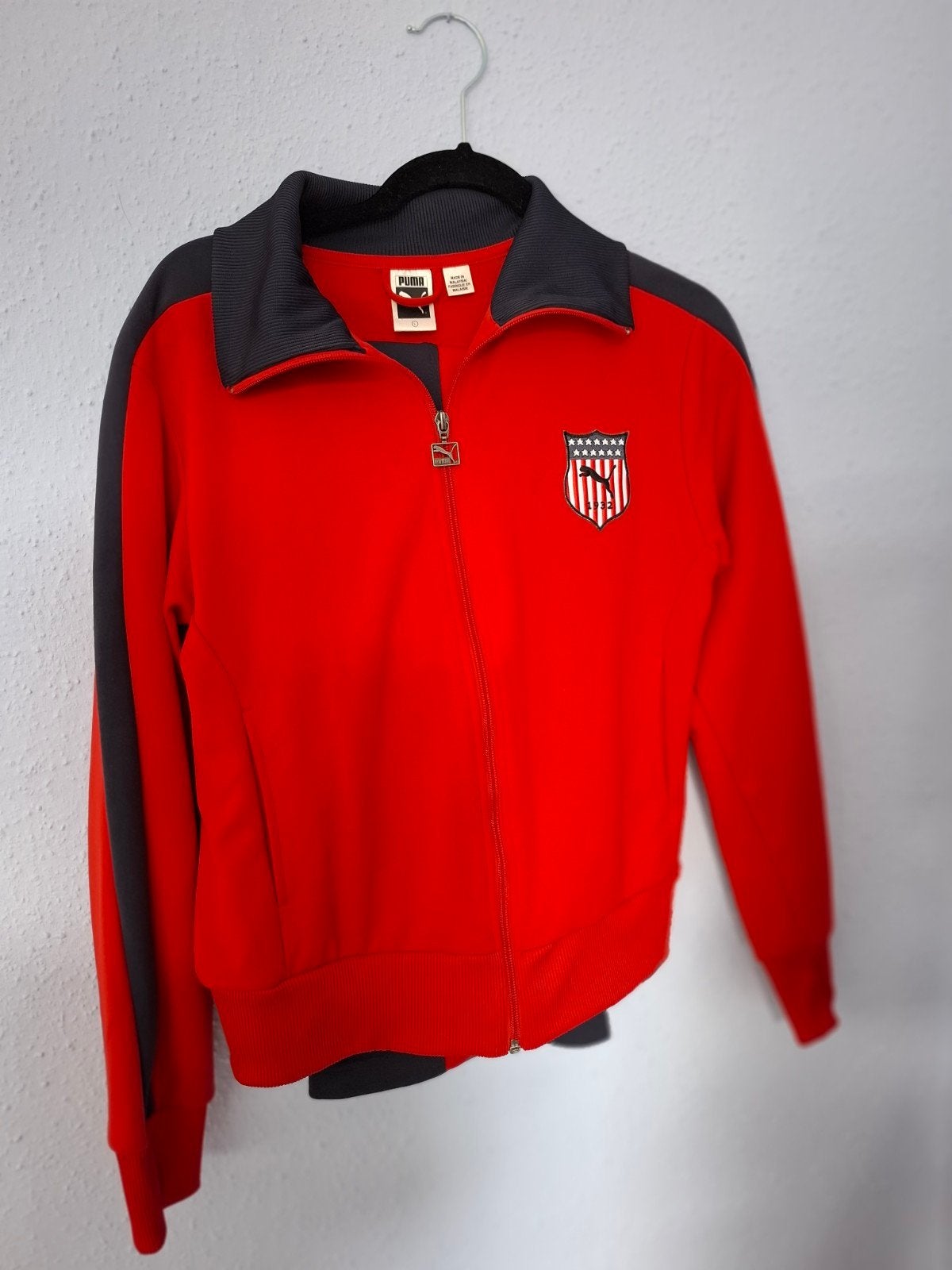 Vintage Puma trainingspak rood/grijs met USA-badge mt L, Ophalen of Verzenden, Zo goed als nieuw