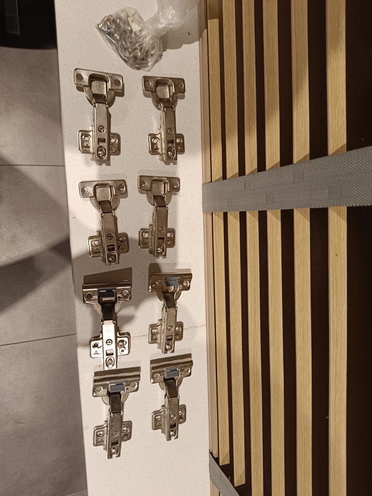 IKEA KOMPLEMENT Zachtsluitende scharnier 8st, Ophalen of Verzenden, Metaal