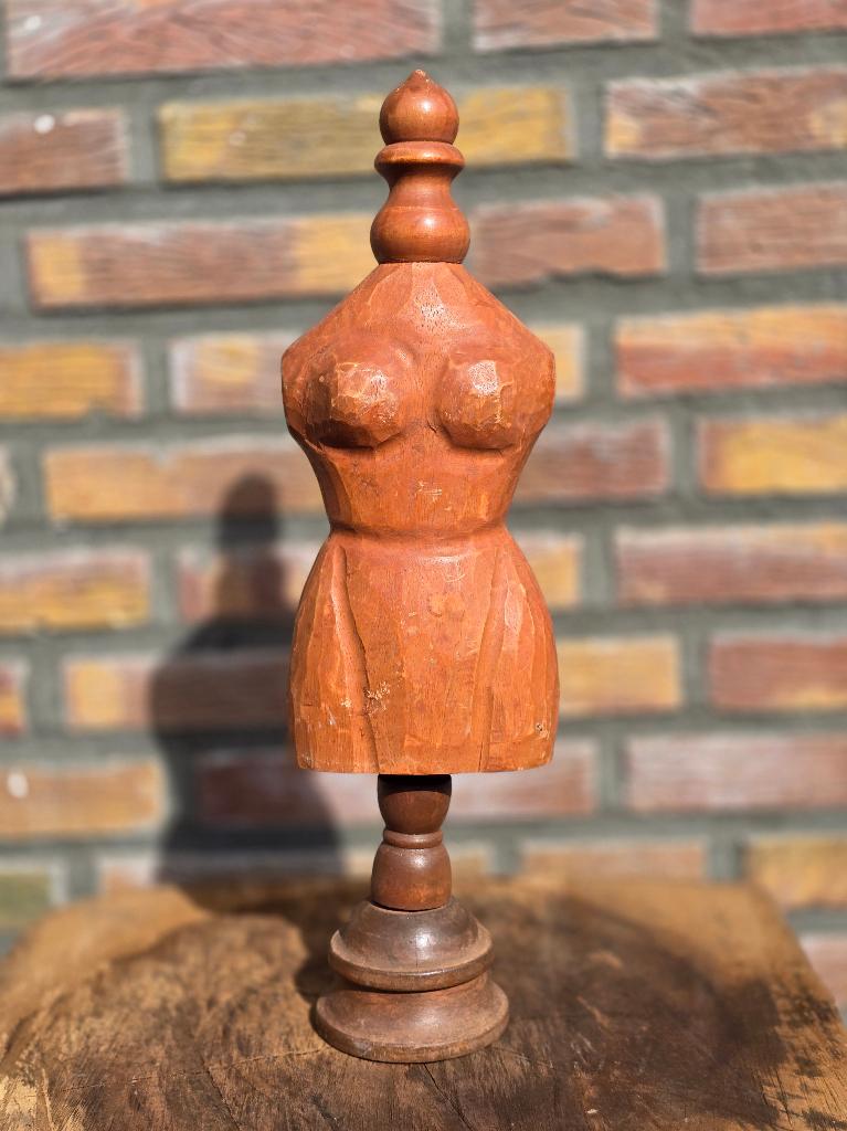 Vintage kleine houten paspop / mannequin, Antiek en Kunst, Ophalen of Verzenden, Hout, Houtsnijwerk