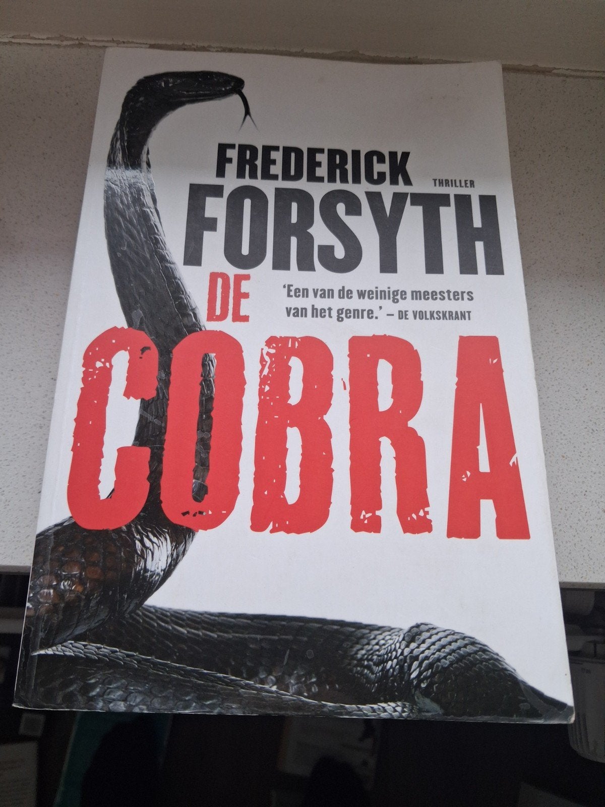 Frederick Forsyth - De Cobra (Thriller), Ophalen of Verzenden, Gelezen, Frederick Forsyth, Nederland