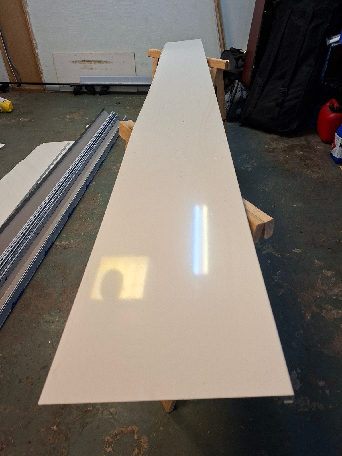 HPL Plaat Wit - 300x20 cm - Zo goed als nieuw, Doe-het-zelf en Verbouw, Platen en Panelen, Ophalen, Nieuw