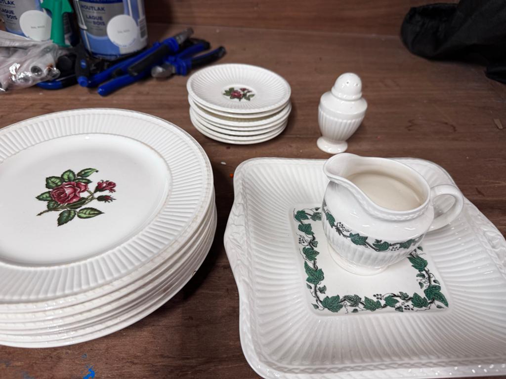 Diverse Wedgewood Edme serviesdelen: Moss Rose & Stratford, Ophalen of Verzenden