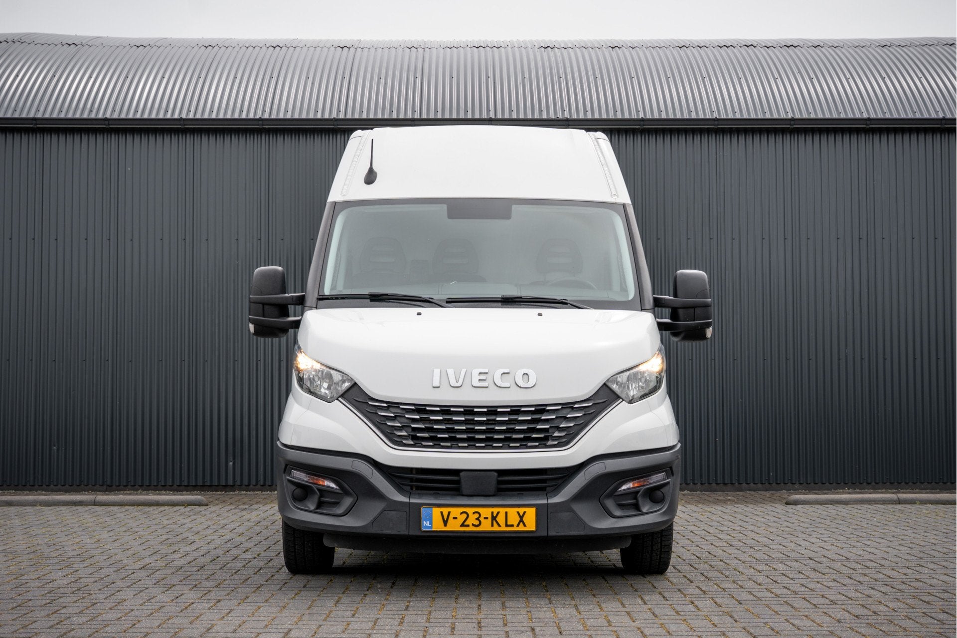 Iveco Daily 35S14V 2.3 L4H2 | Automaat | 3.5T Trekgewicht |, Automaat, Gebruikt, Iveco, Wit