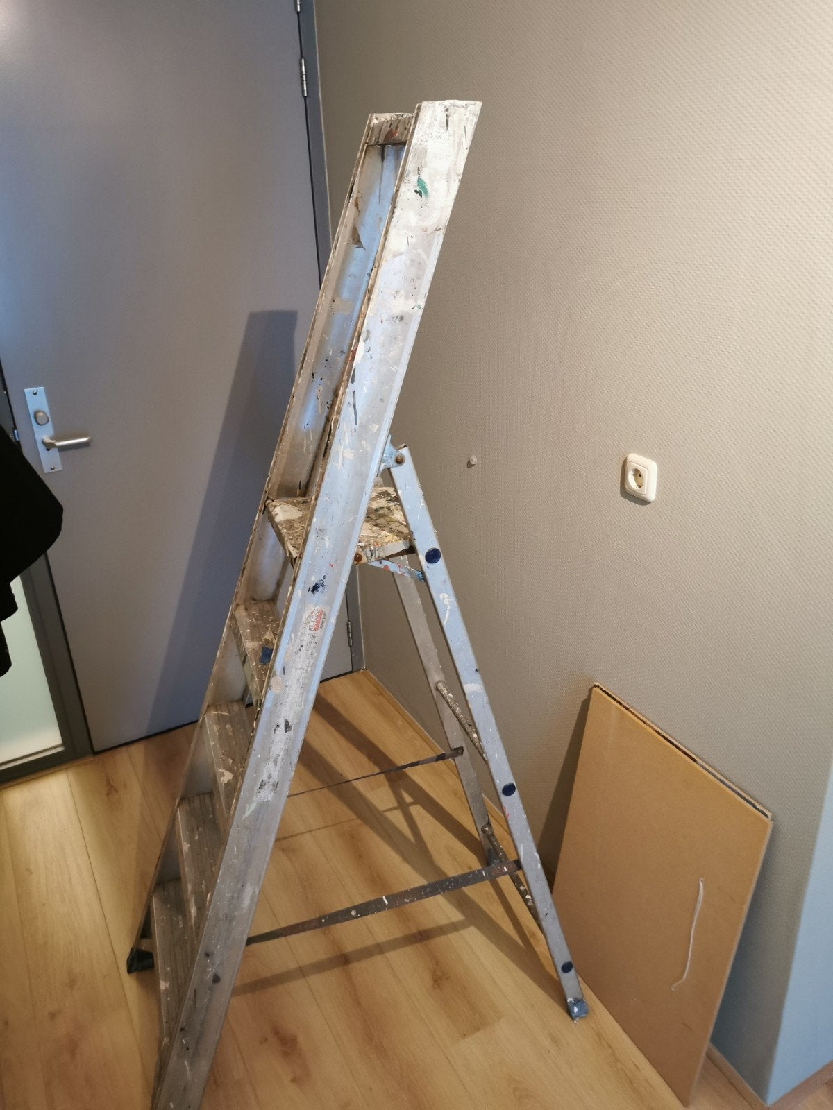 Gebruikte aluminium stabiele  trap, Ophalen, Gebruikt, Trap, Opvouwbaar of Inschuifbaar