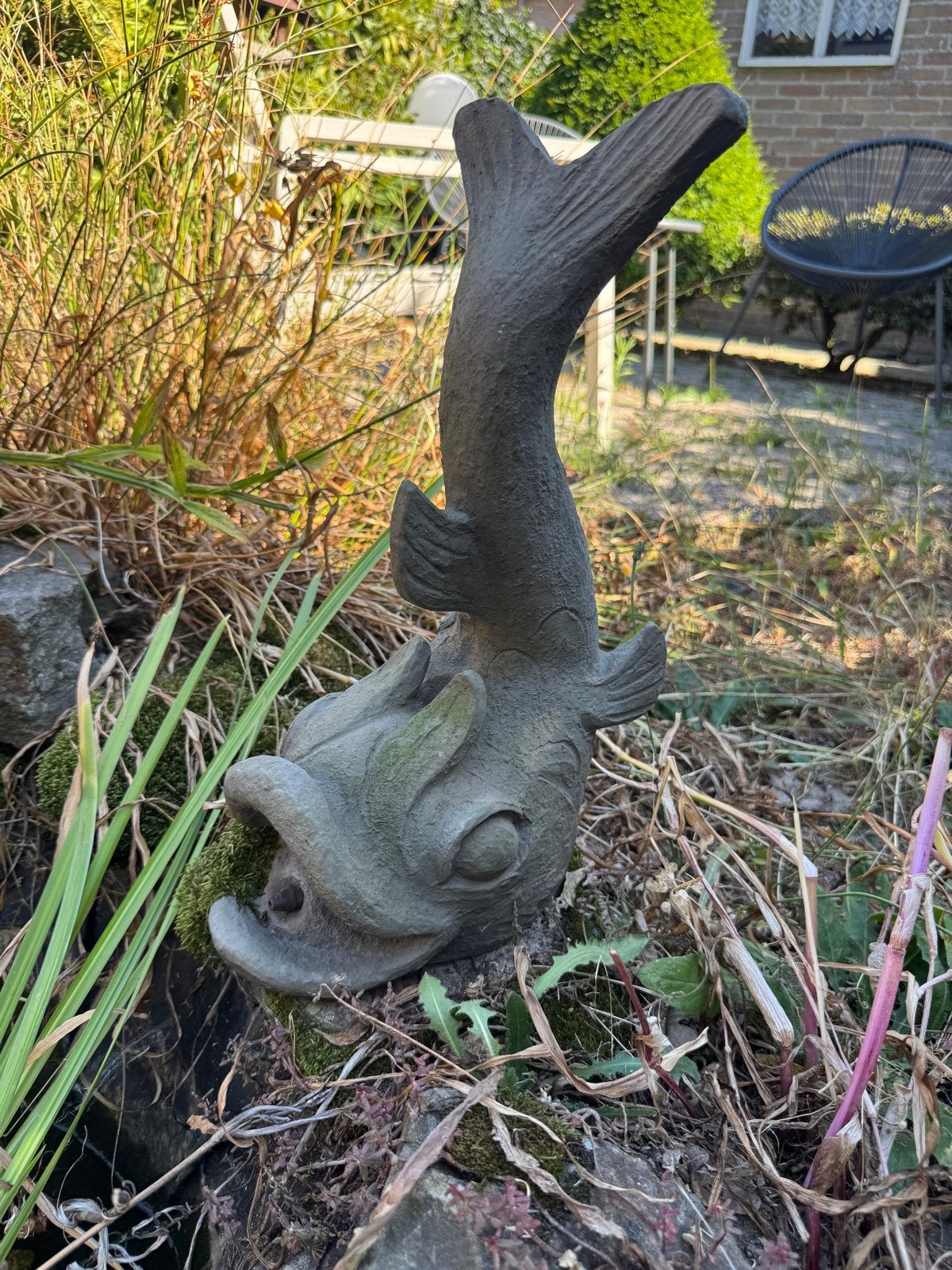 Decoratieve vis van steen voo vijver, Tuin en Terras, Tuinbeelden, Ophalen, Gebruikt, Steen, Dierenbeeld