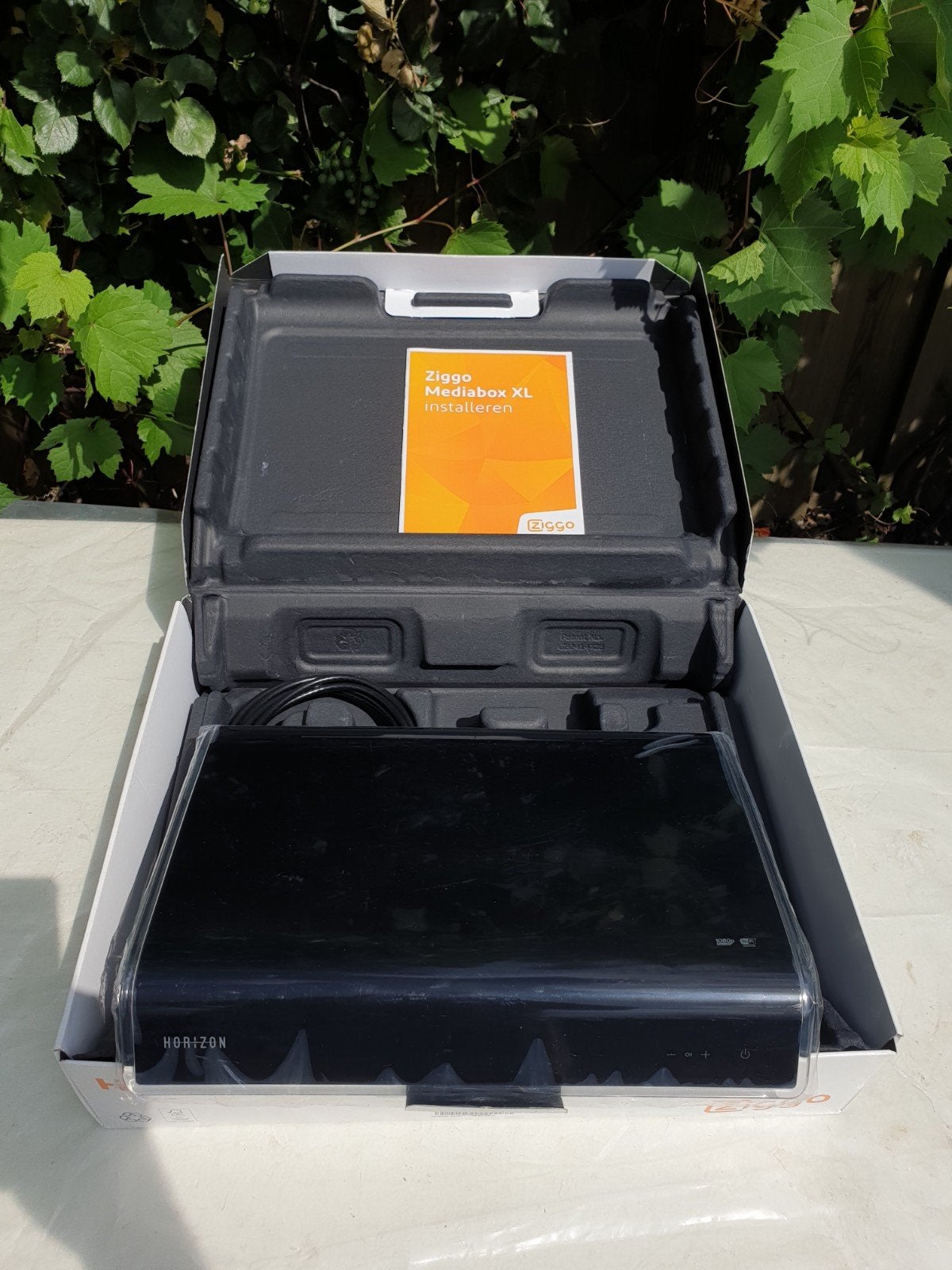 Ziggo Horizon Mediabox XL - Complete set, Ophalen of Verzenden, Zo goed als nieuw, Harddiskrecorder