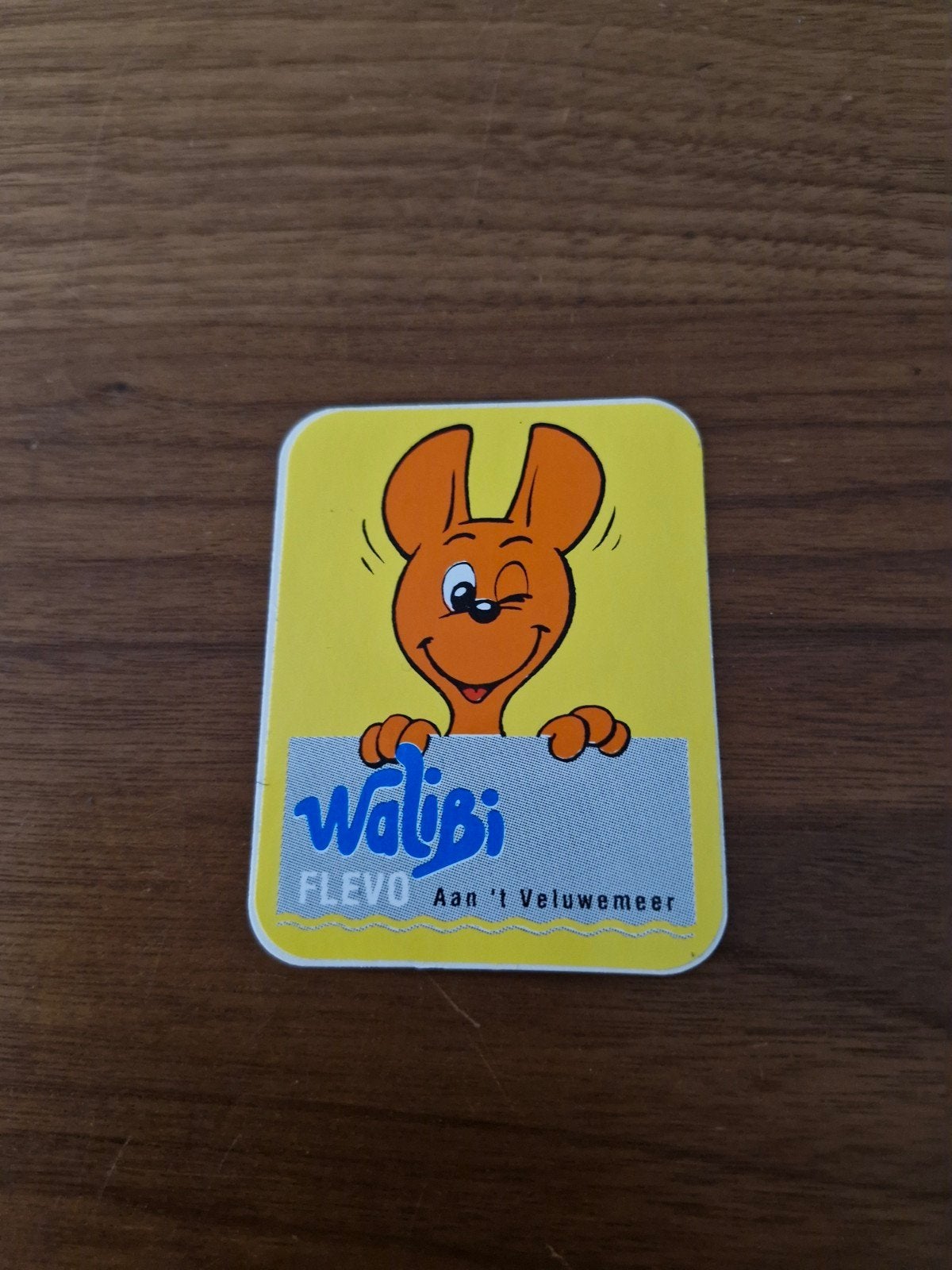 061 Walibi Flevo sticker 9 x 7 cm, Ophalen of Verzenden, Zo goed als nieuw, Sticker