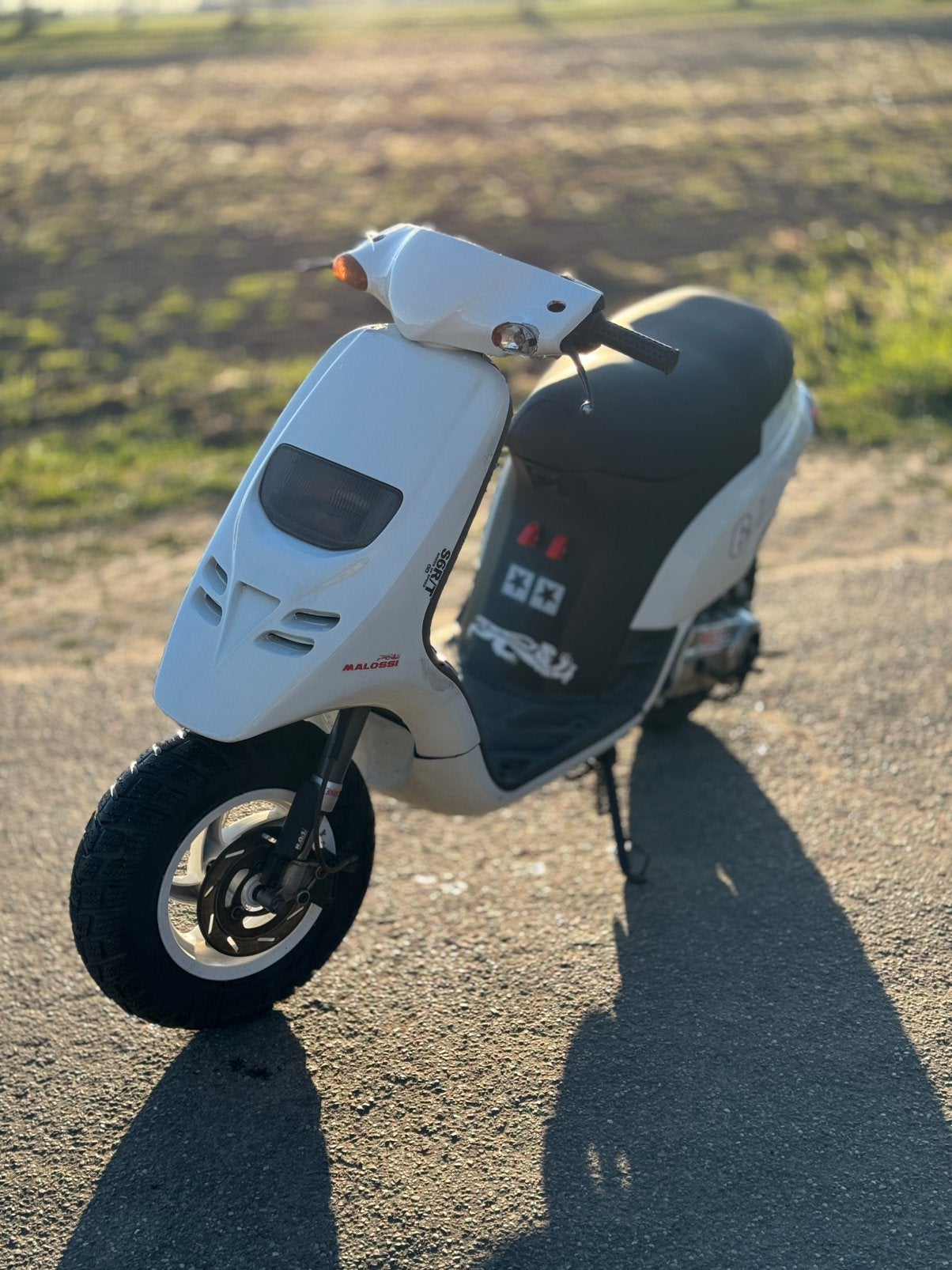 Gilera typhoon 70cc, Fietsen en Brommers, Scooters | Piaggio, Zo goed als nieuw, Overige modellen, Ophalen of Verzenden